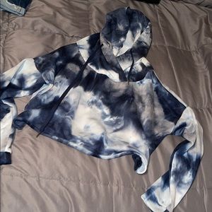 Tie dye cropped hoodie